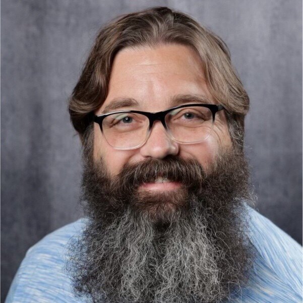 Portrait of GigaOm executive Howard Holton