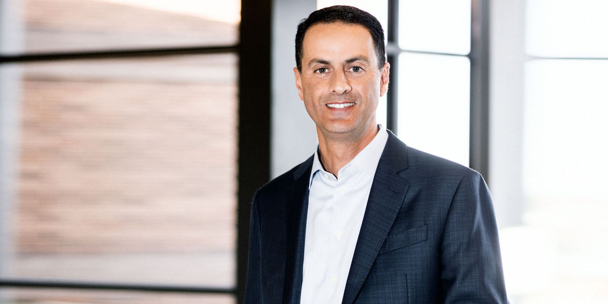 Official portrait of AbbVie chairman and chief executive officer Rob Michael