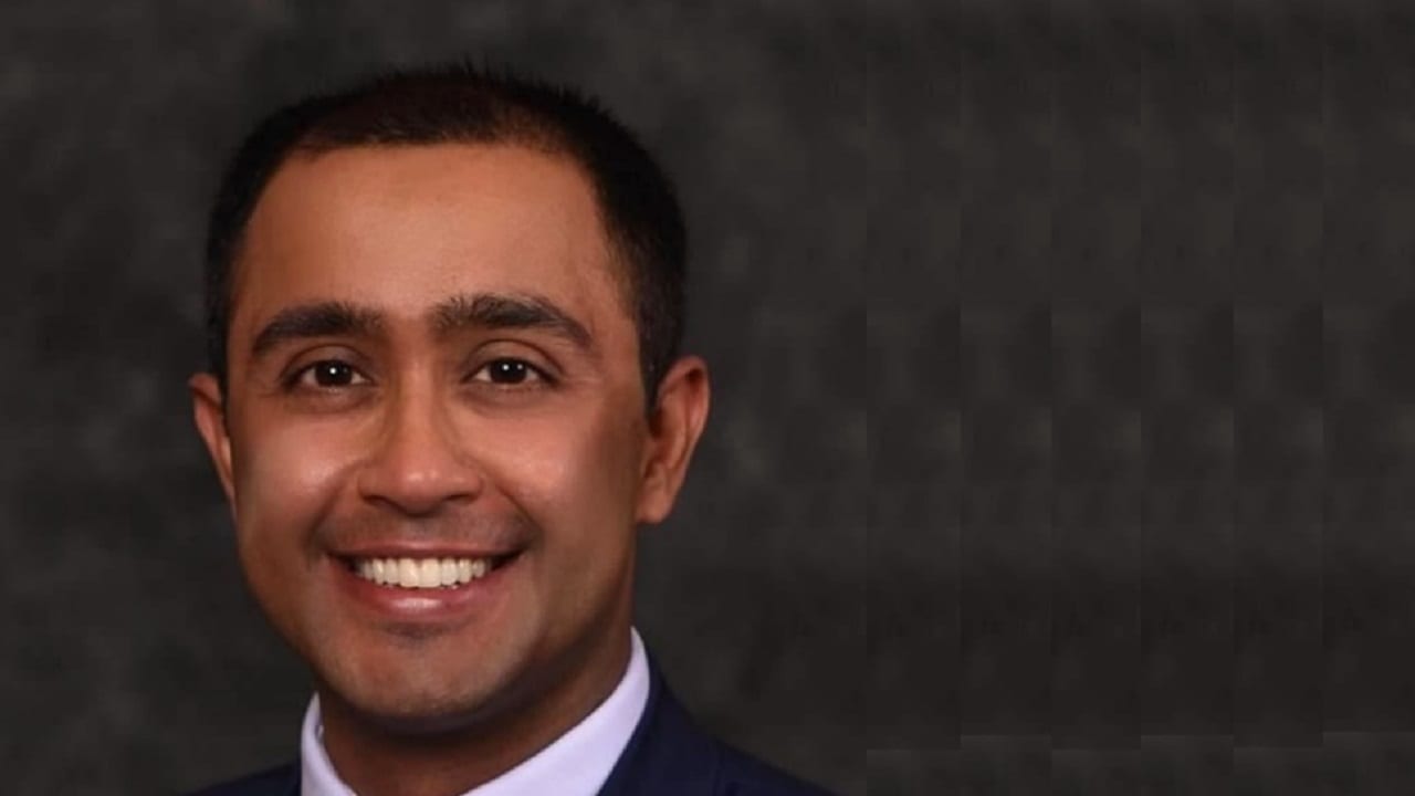 Adeel Omer in a 2020 Lumen Technologies press portrait