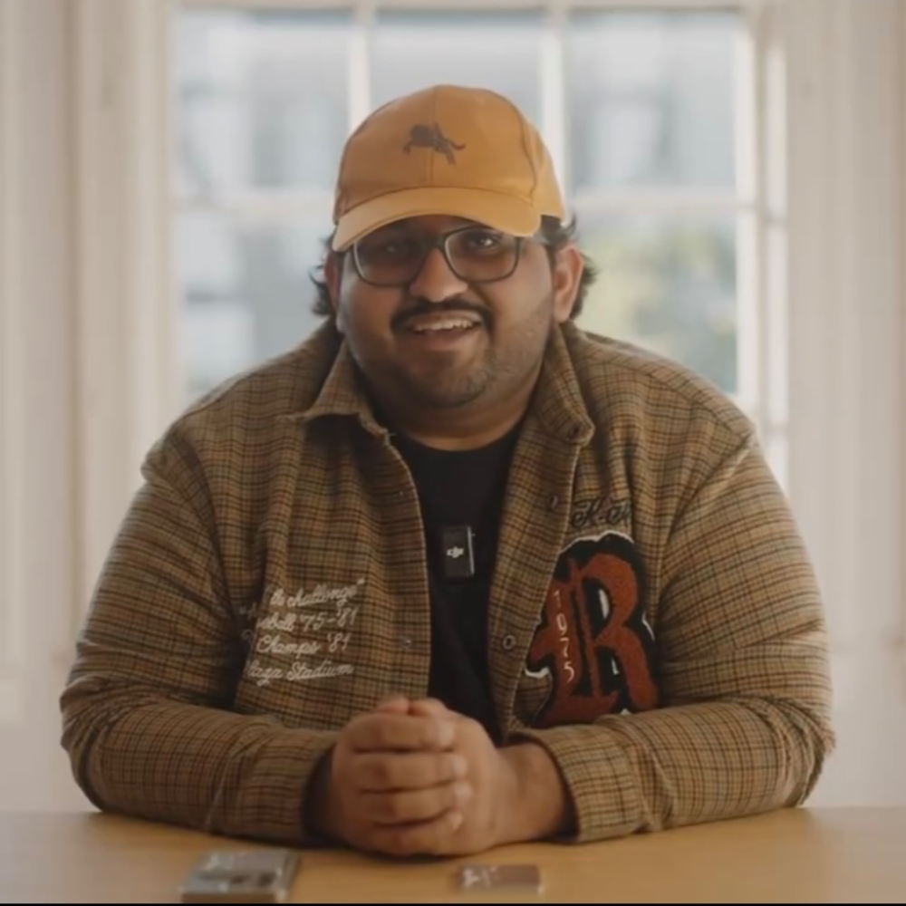 Akshay Narisetti Put a Button on the Messy Business of Remembering