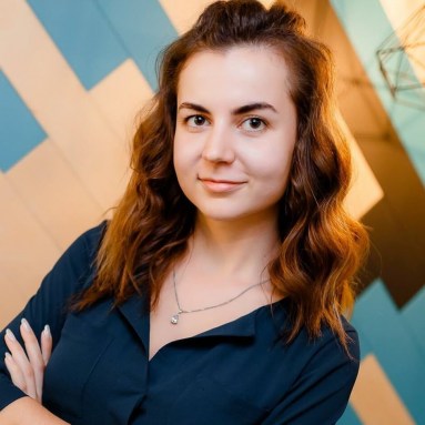 Alina Dykuha Turns Marketing Into a System People Can Actually Use