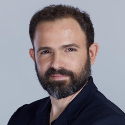 When the Calendar Went Blank, Alon Alroy Rebuilt the Room
