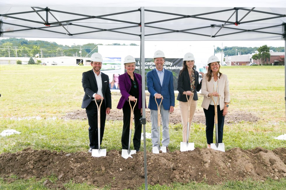 Amy Schumacher, at far right, joins Cirba leaders and U.S. Energy Secretary Jennifer Granholm at the Lancaster, Ohio, groundbreaking.