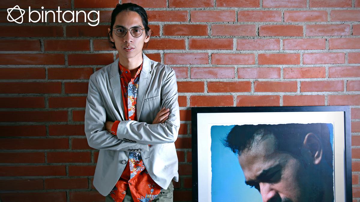 Angga Dwimas Sasongko and the story that stayed open