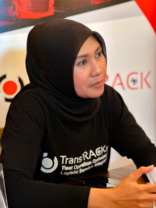 Anggia Meisesari and the freedom to change the machinery