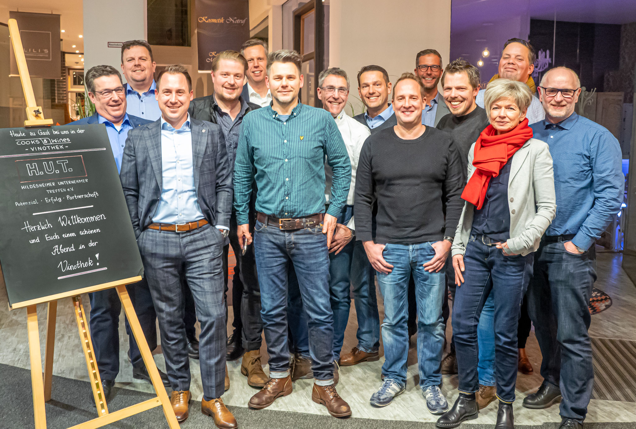 Members of Hildesheim’s H.U.T. entrepreneurs’ association at cooks & wines in February 2020, including Anthony Kossatz.