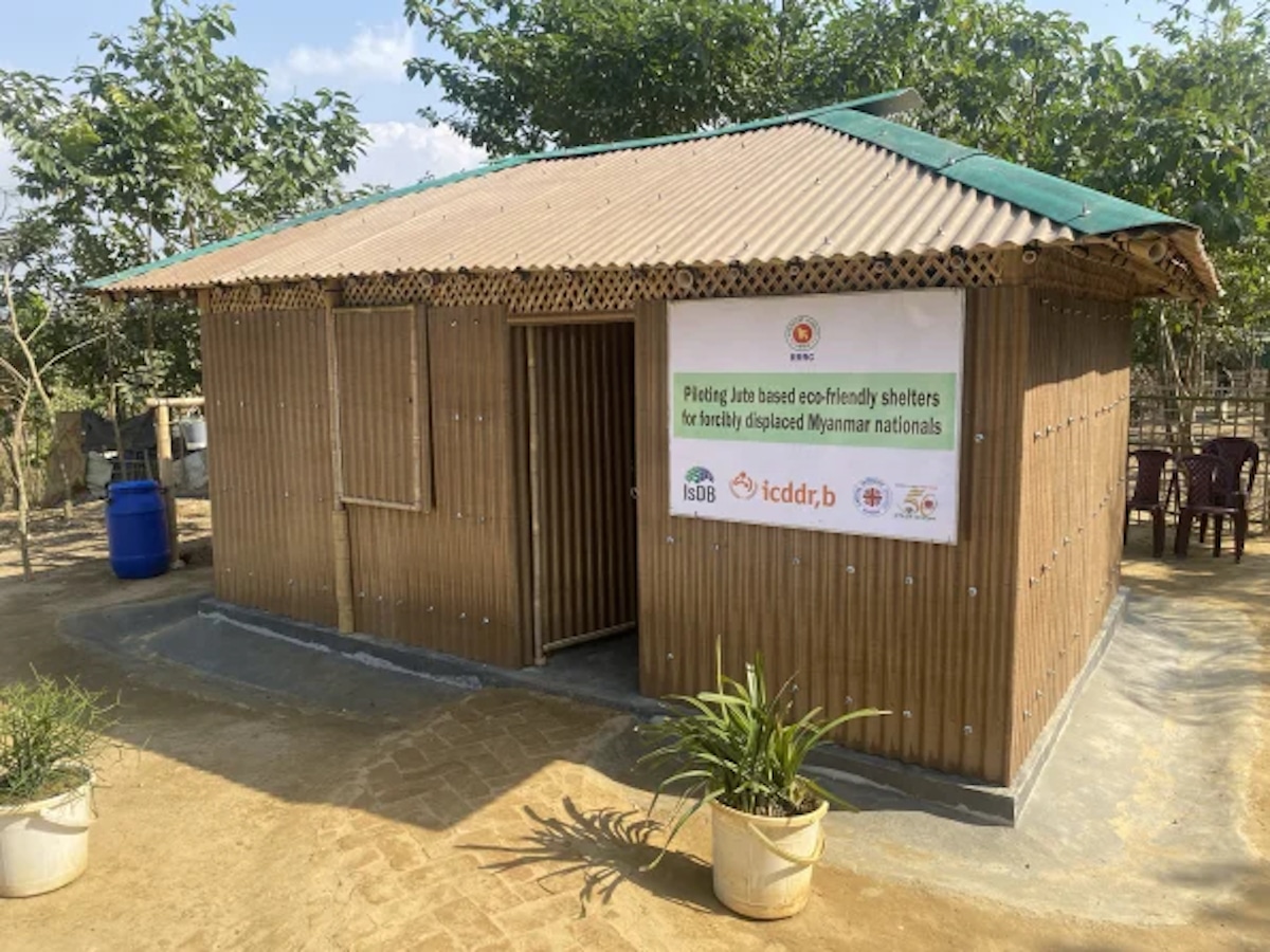 Refugee shelters built with Jutin jute-composite board in Bangladesh