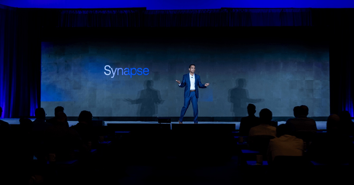 Apu Pavithran presenting Synapse to the audience at HexCon26