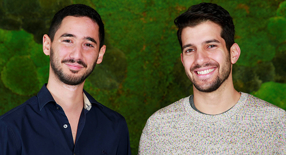 Axis co-founders Dor Knafo, left, and Gil Azrielant