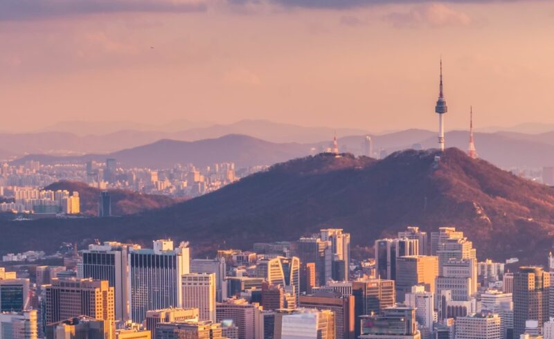 Bagelcode team members collaborating in the Seoul office