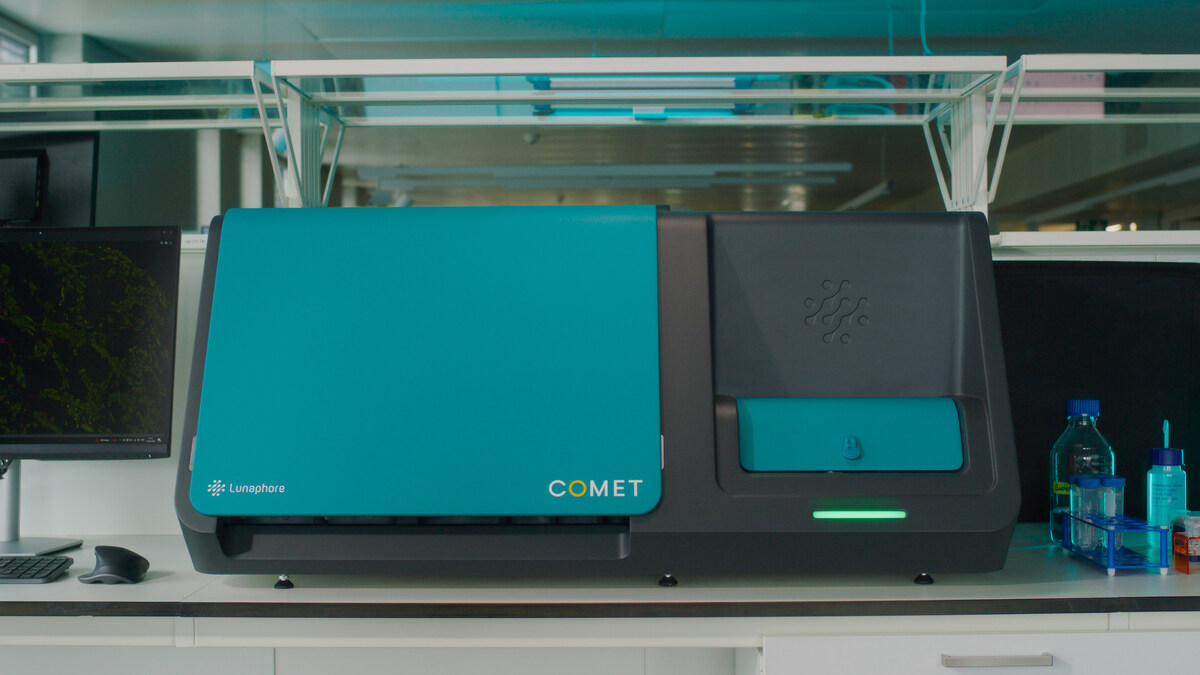 Lunaphore COMET spatial biology instrument in a laboratory