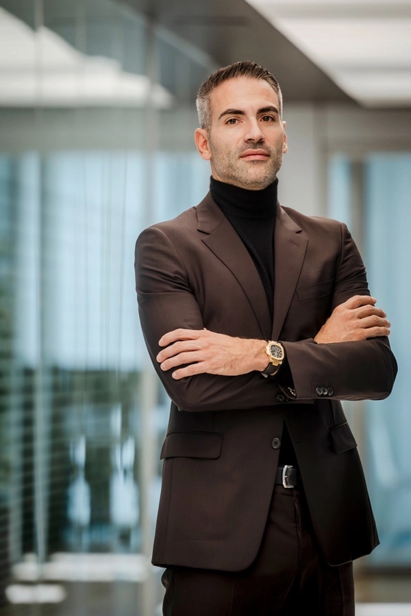 BKN301 co-founder and CEO Stiven Muccioli in an office corridor