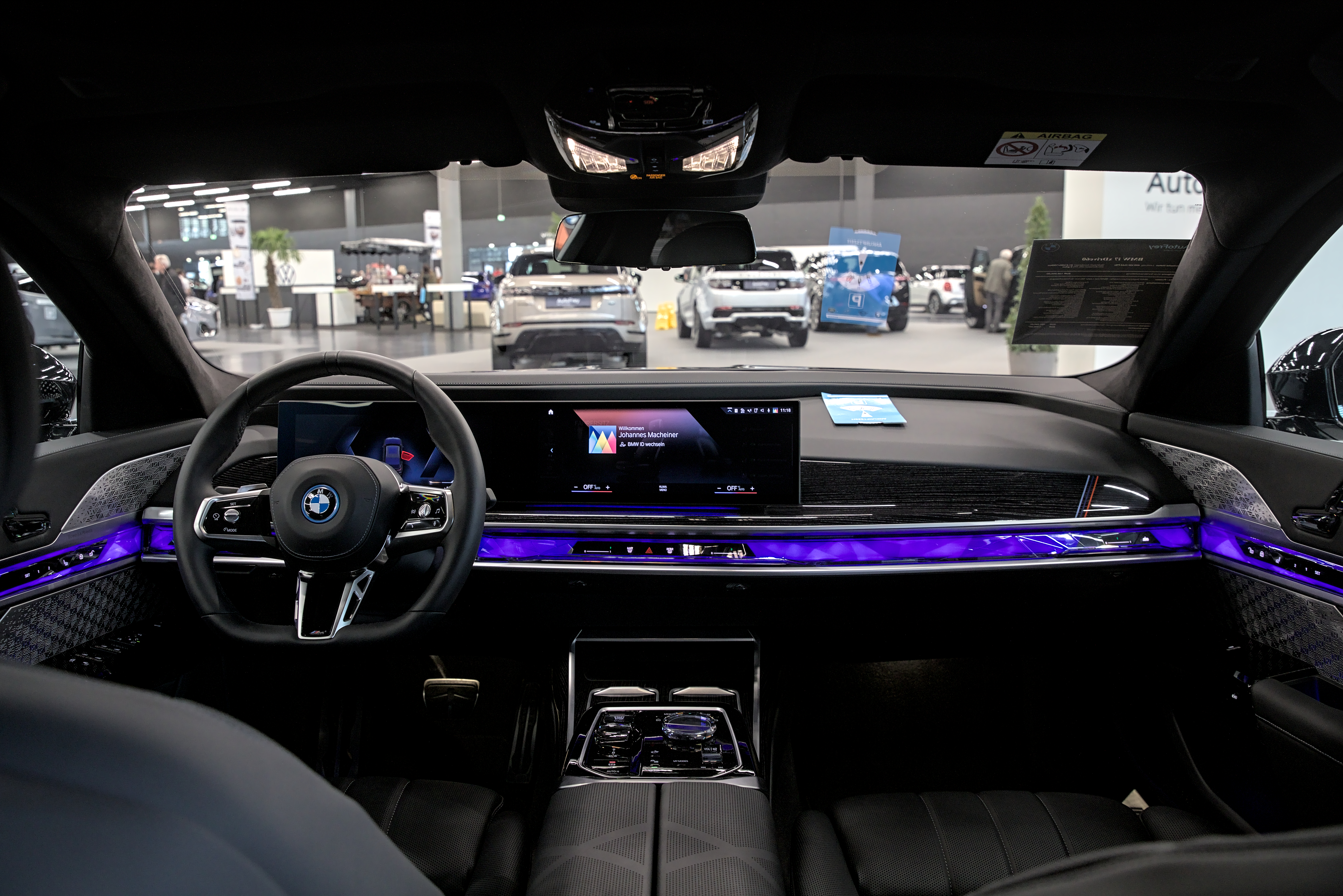 BMW i7