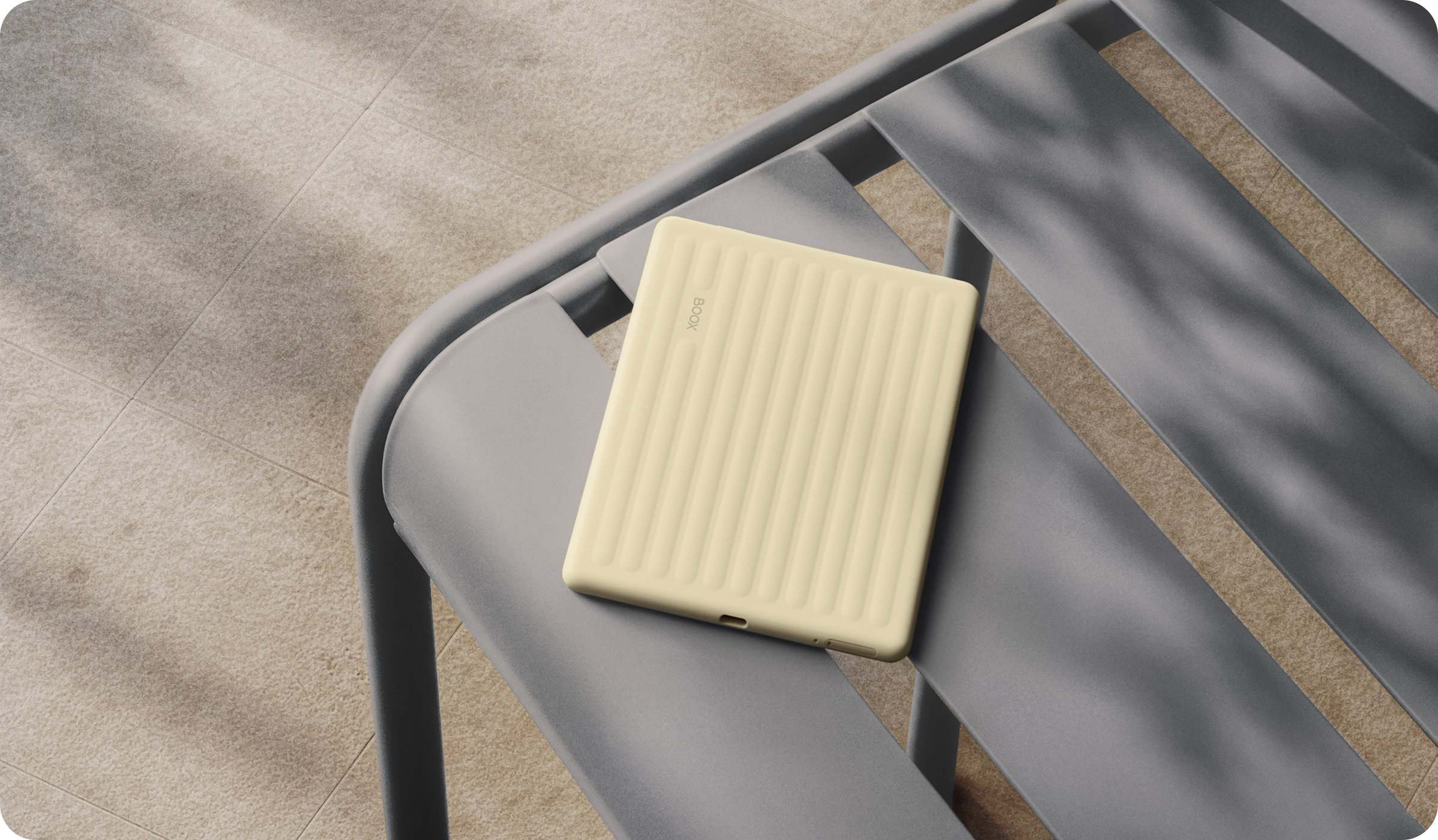 The E-Reader That Fits in Your Back Pocket and Fights Above Its Weight