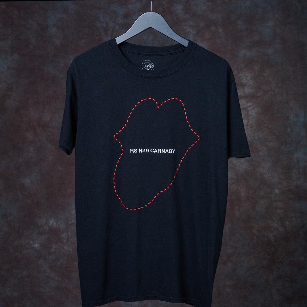 Black RS No.9 Carnaby T-shirt with a red stitched-style outline of the Rolling Stones tongue