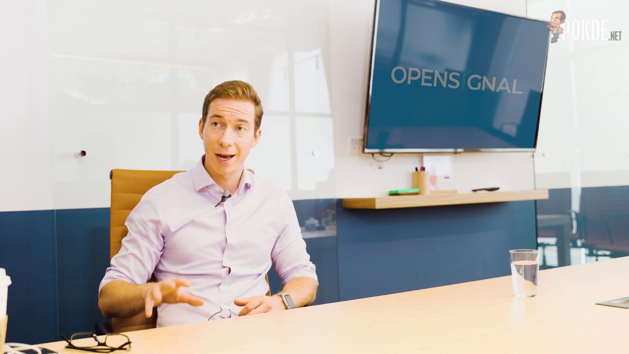 Brendan Gill discussing Opensignal during a seated video interview