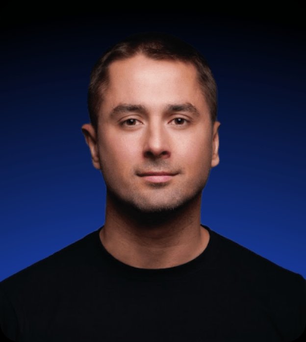 CAKE.com founder Nenad Milanović in an official portrait