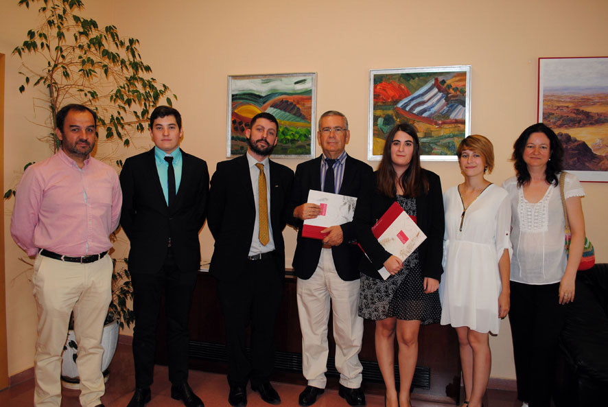 CEJE and University of Castilla-La Mancha representatives pose after signing their cooperation agreement in 2015