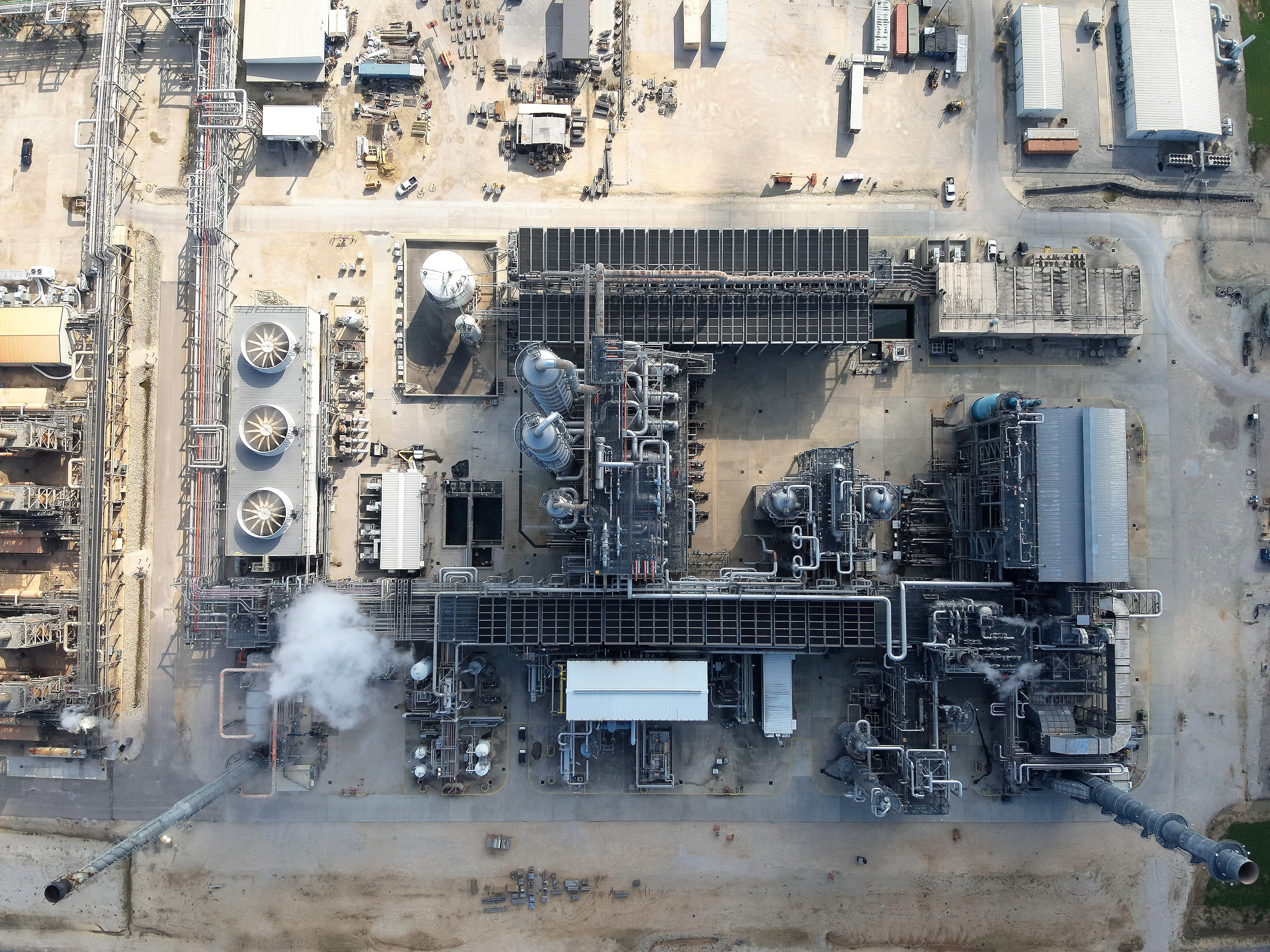 Aerial view of a Celanese methanol manufacturing unit, with pipe racks, cooling equipment and process vessels