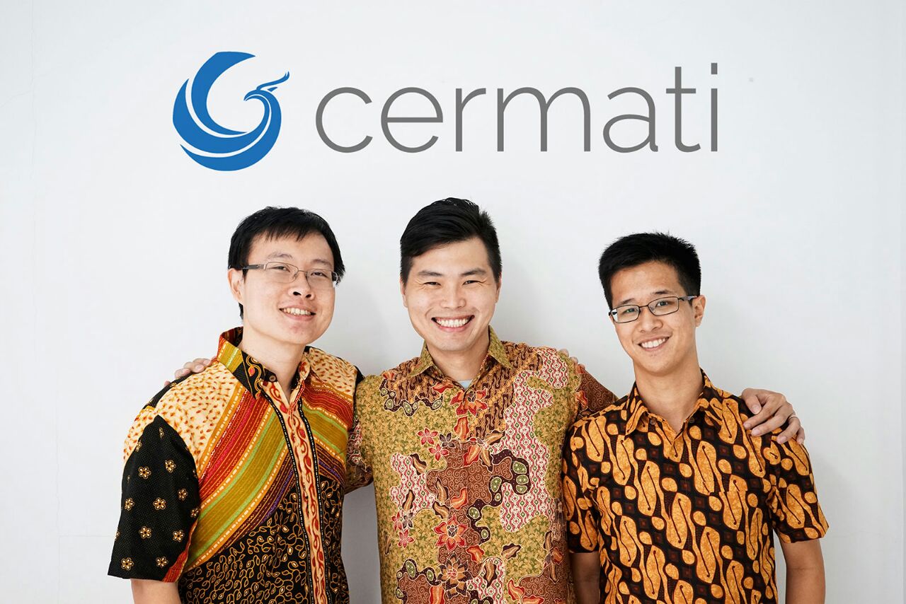 Cermati co-founders Oby Sumampouw, Andhy Koesnandar and Carlo Gandasubrata standing together