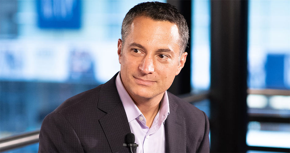 Chris Bontempo seated during a filmed interview at IBM in Buenos Aires