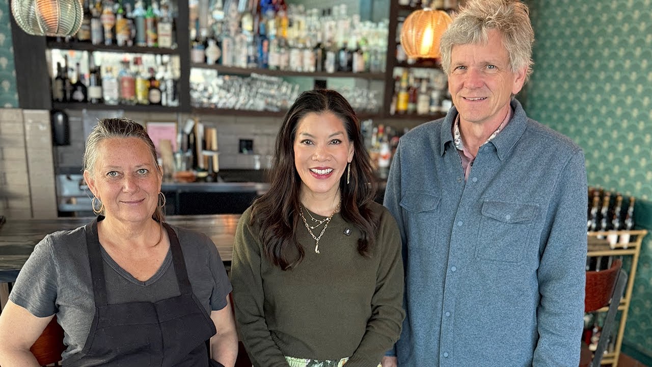 Chef Donna Meadows, interviewer Lisa Chan Carnazzo, and Christopher Seiwald at Moxie Steak House
