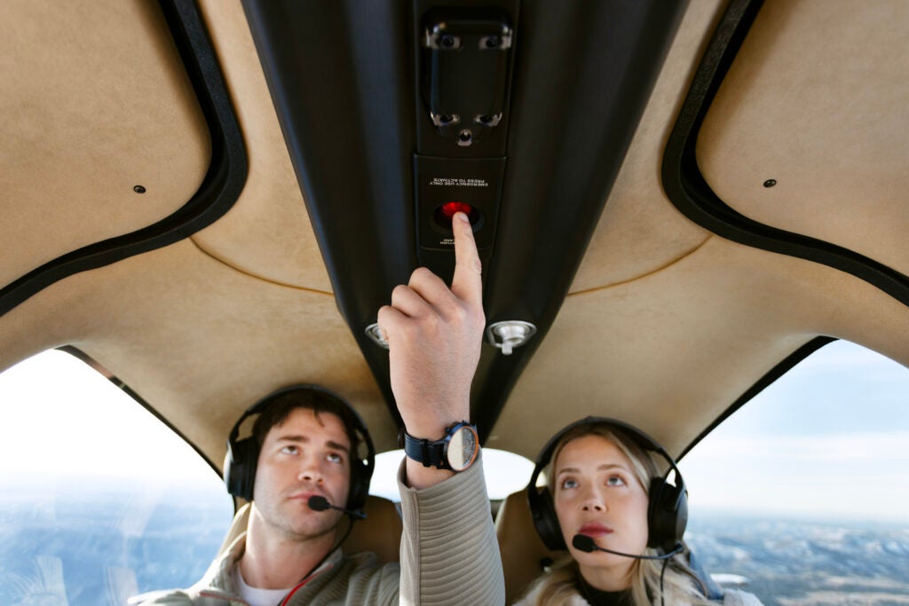 Safe Return emergency autoland control in a Cirrus SR Series aircraft