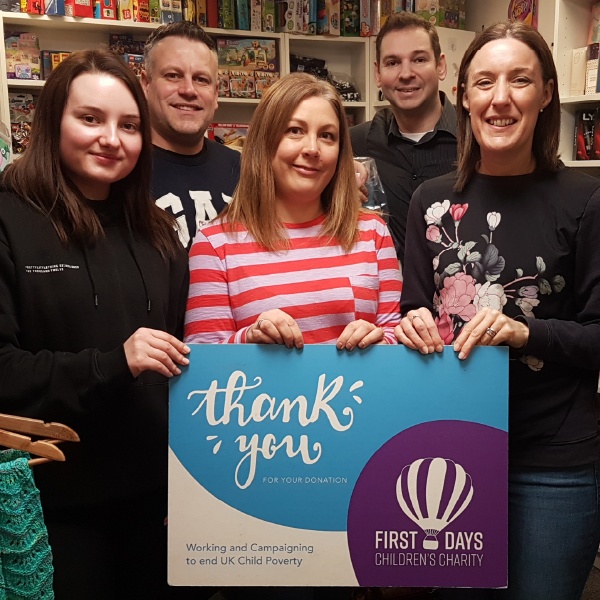 Five members of CitNOW Group’s UK marketing team volunteering for First Days Children’s Charity.