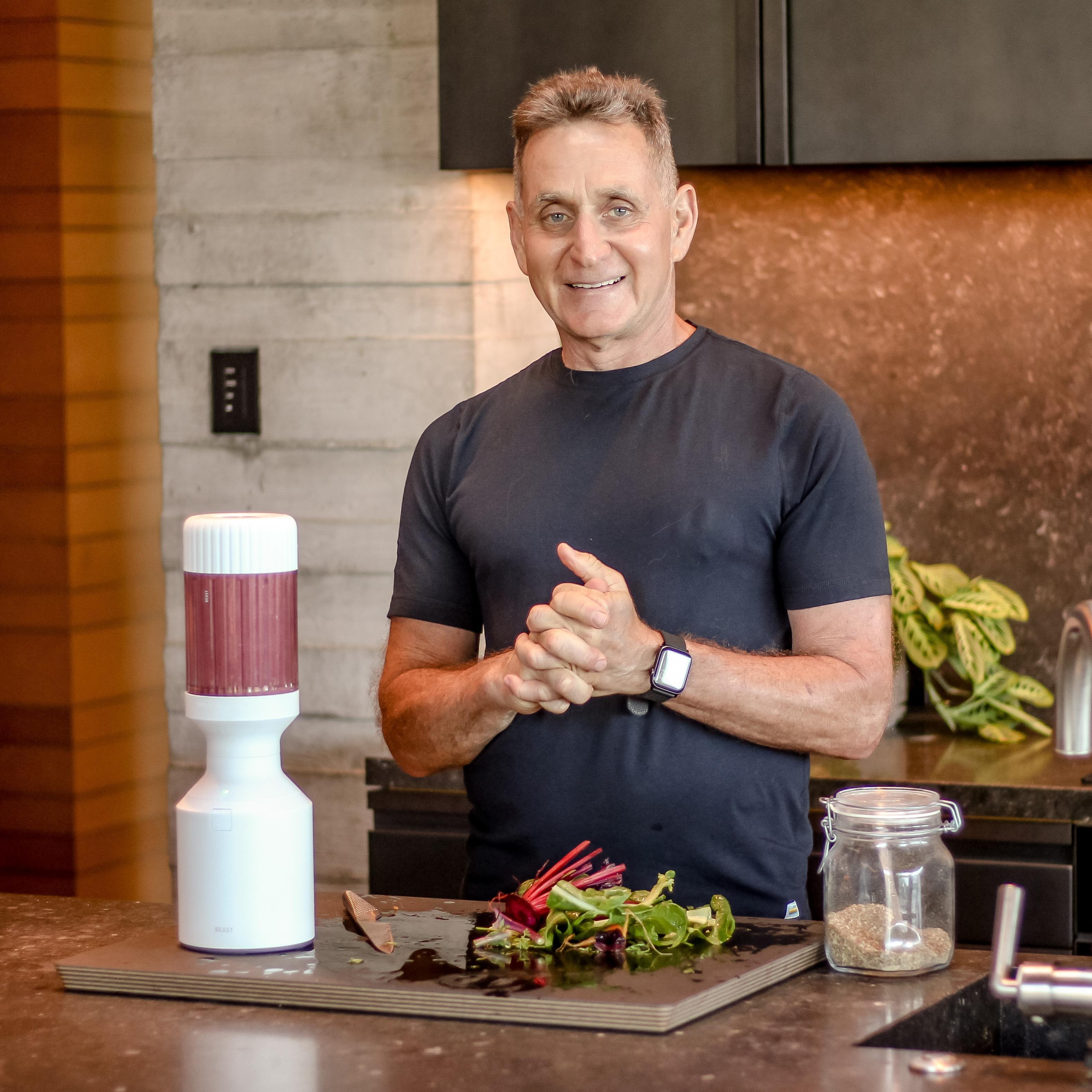 Colin Sapire’s Second Spin: Building a Blender People Refuse to Hide