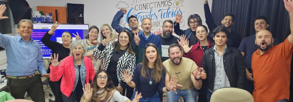 Kauana Yrina, in blue at centre, with entrepreneurs at a Condor Connect innovation workshop
