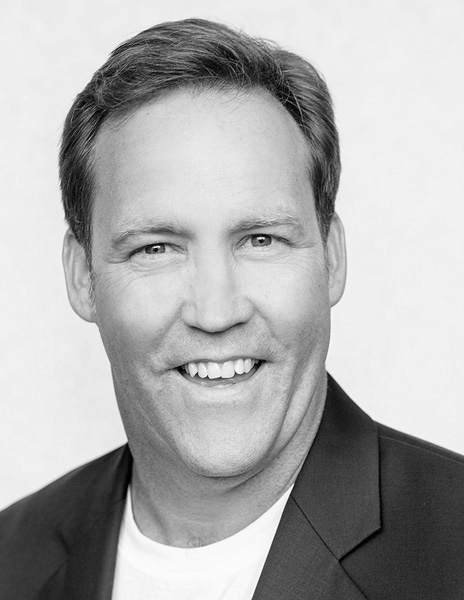 Black-and-white portrait of Crosswind founder Thomas Graham