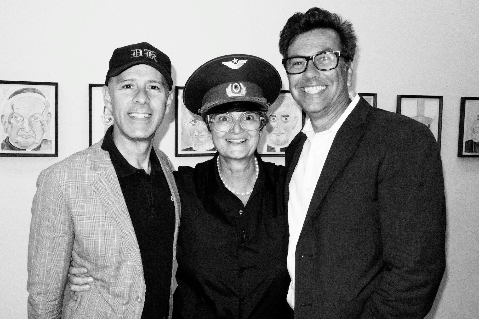 David Kuhn, Gloria von Thurn und Taxis and Kevin Thompson at an art exhibition
