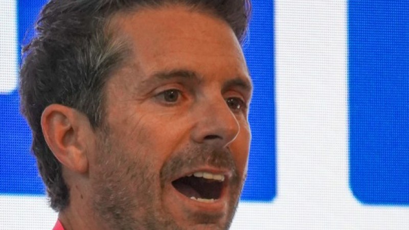 Derek Maunus
