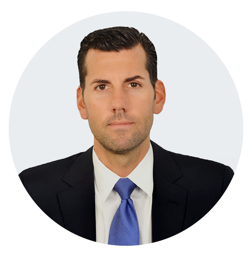 Dustin DiMisa wants the mortgage business to pick up the phone