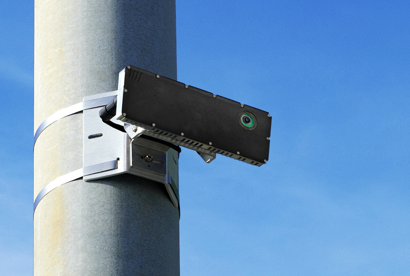 Econolite EPIQ RADAR traffic detection unit mounted above a road