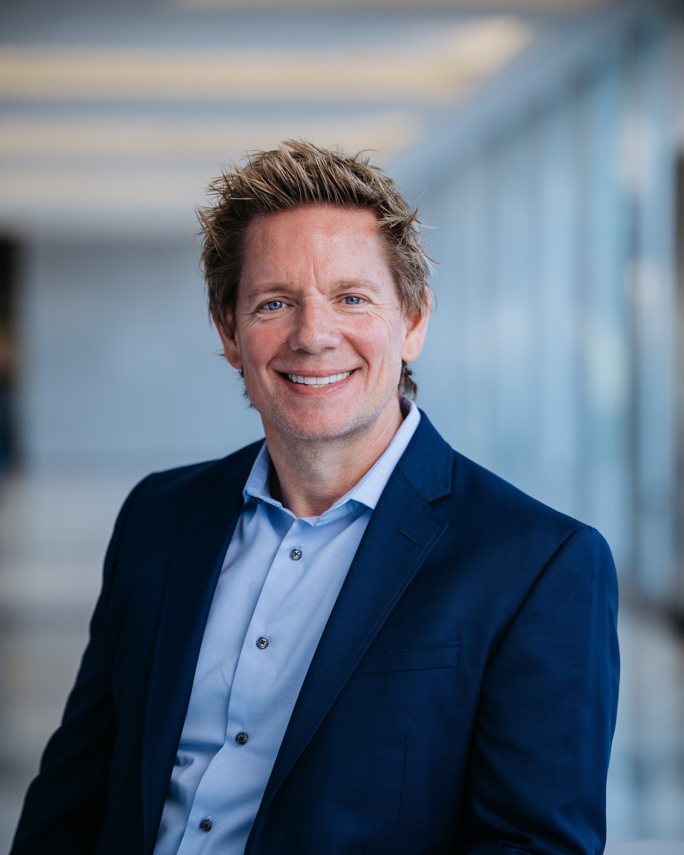 Official portrait of FordDirect CEO Chris Thornton