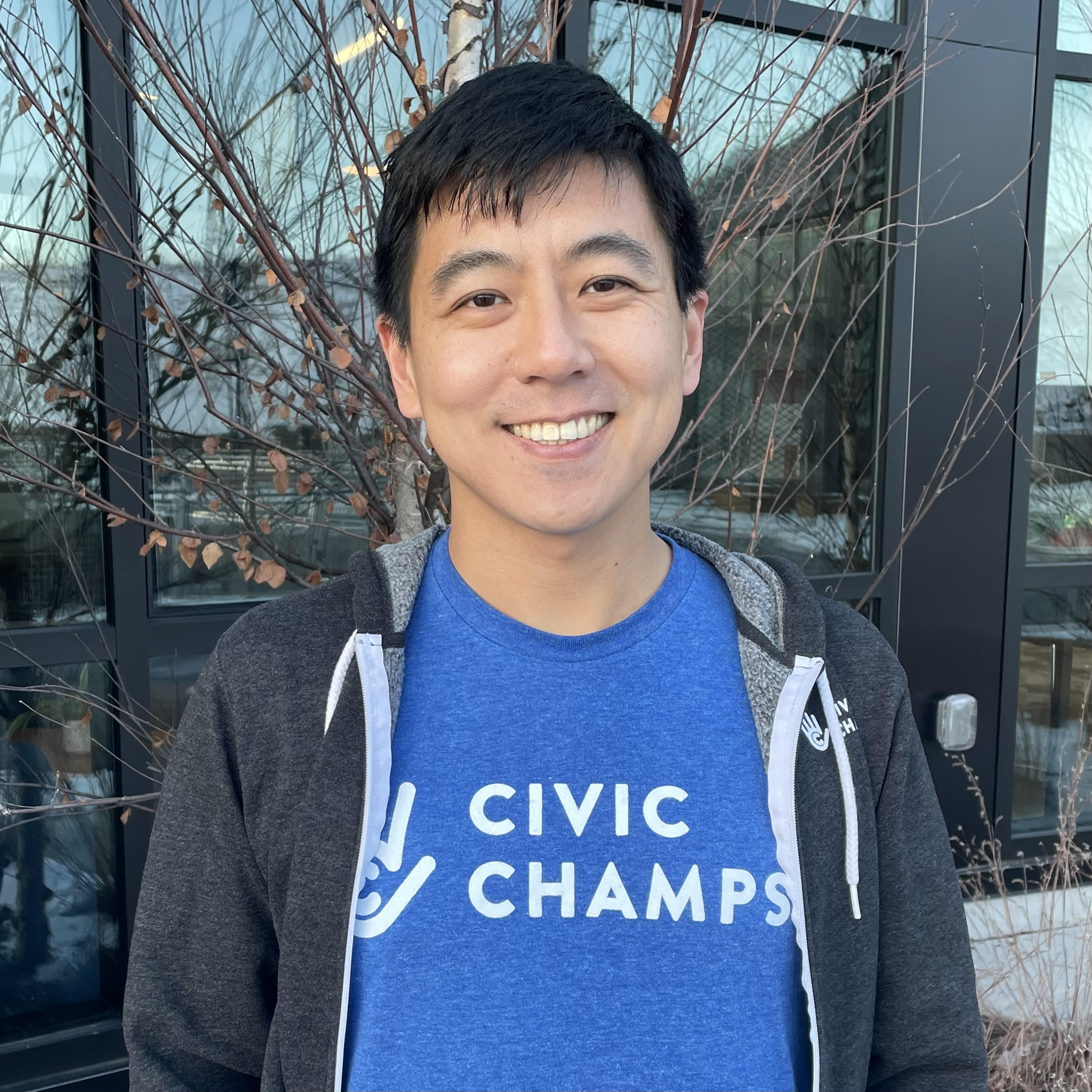 Geng Wang Put the Clipboard Out of Work - Then Retired the T-Shirt