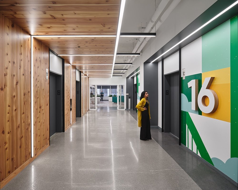 Bright reception and seating area in Glassdoor’s former San Francisco headquarters