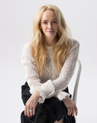 Official portrait of former Coupa CEO Leagh Turner
