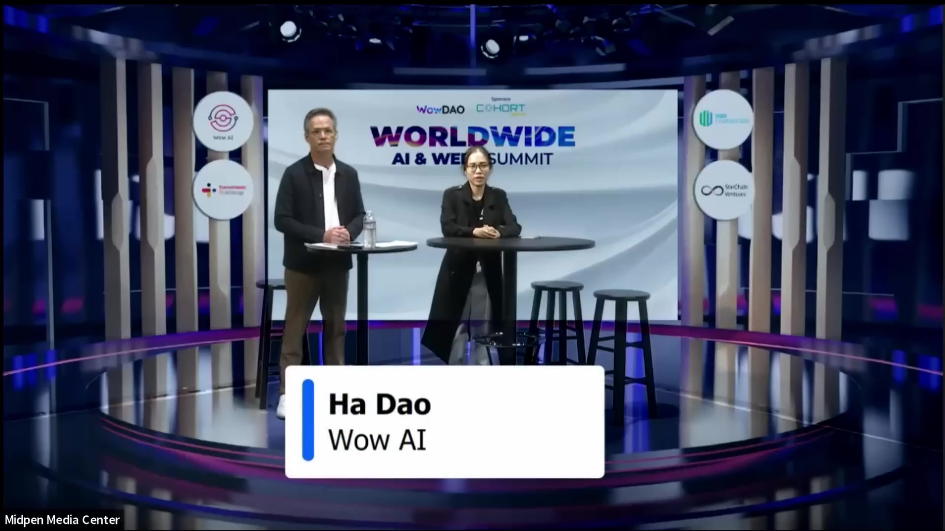 Ha Dao and Thomas Neubert on the Worldwide AI and Web3 Summit stage