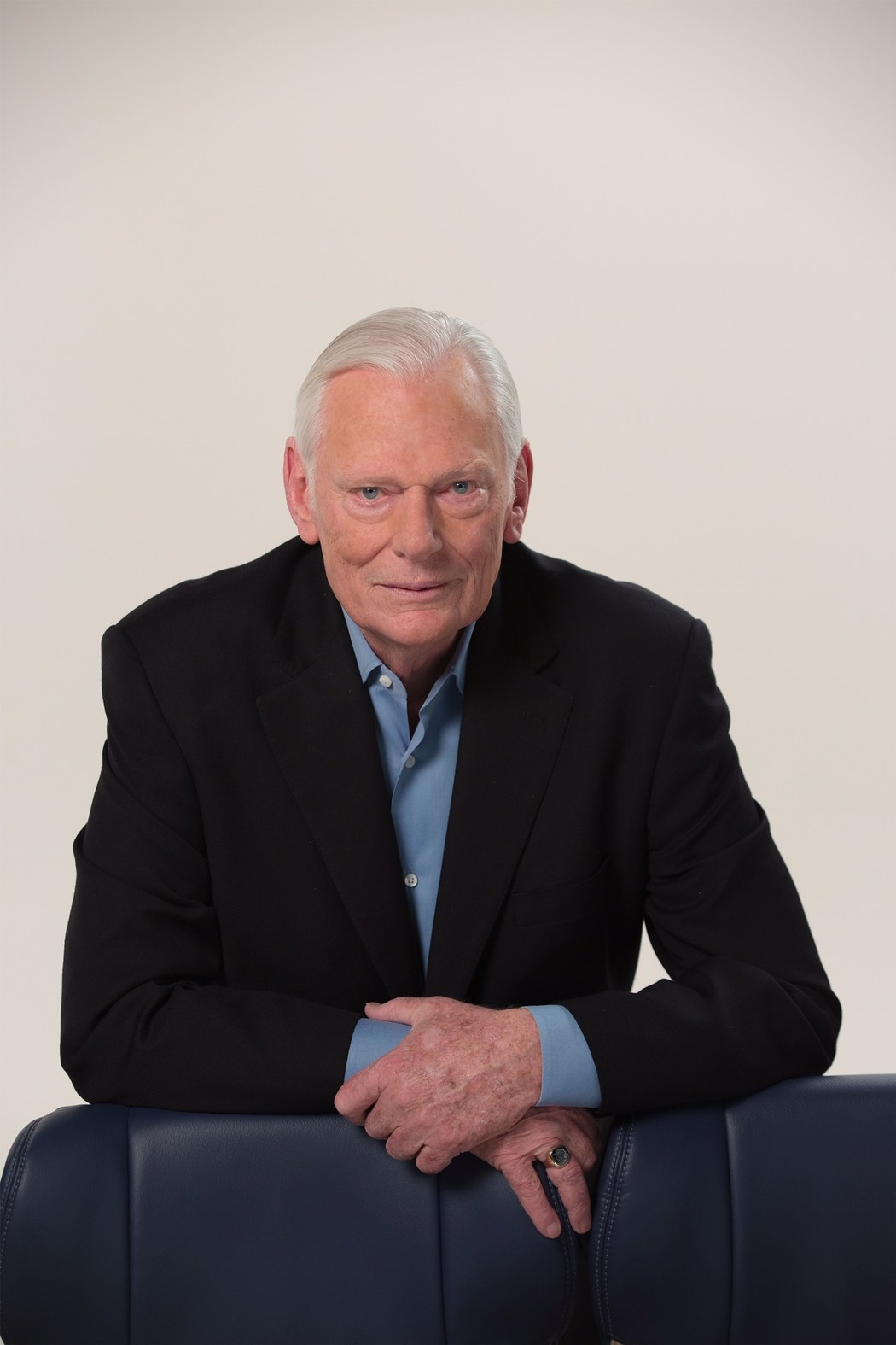 Why Herb Kelleher was willing to lose an arm-wrestling match