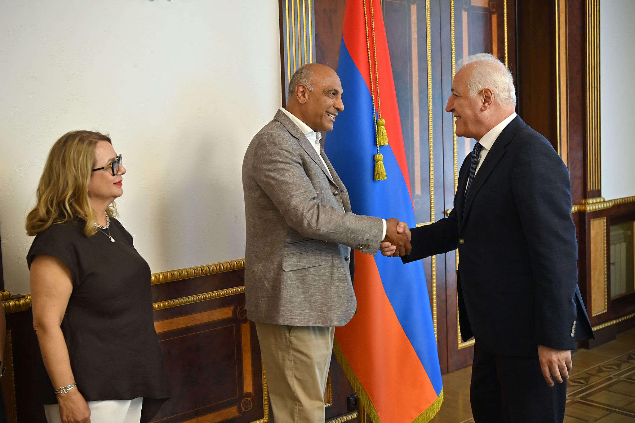 Hovhannes Avoyan shaking hands with Armenian President Vahagn Khachaturyan in August 2026