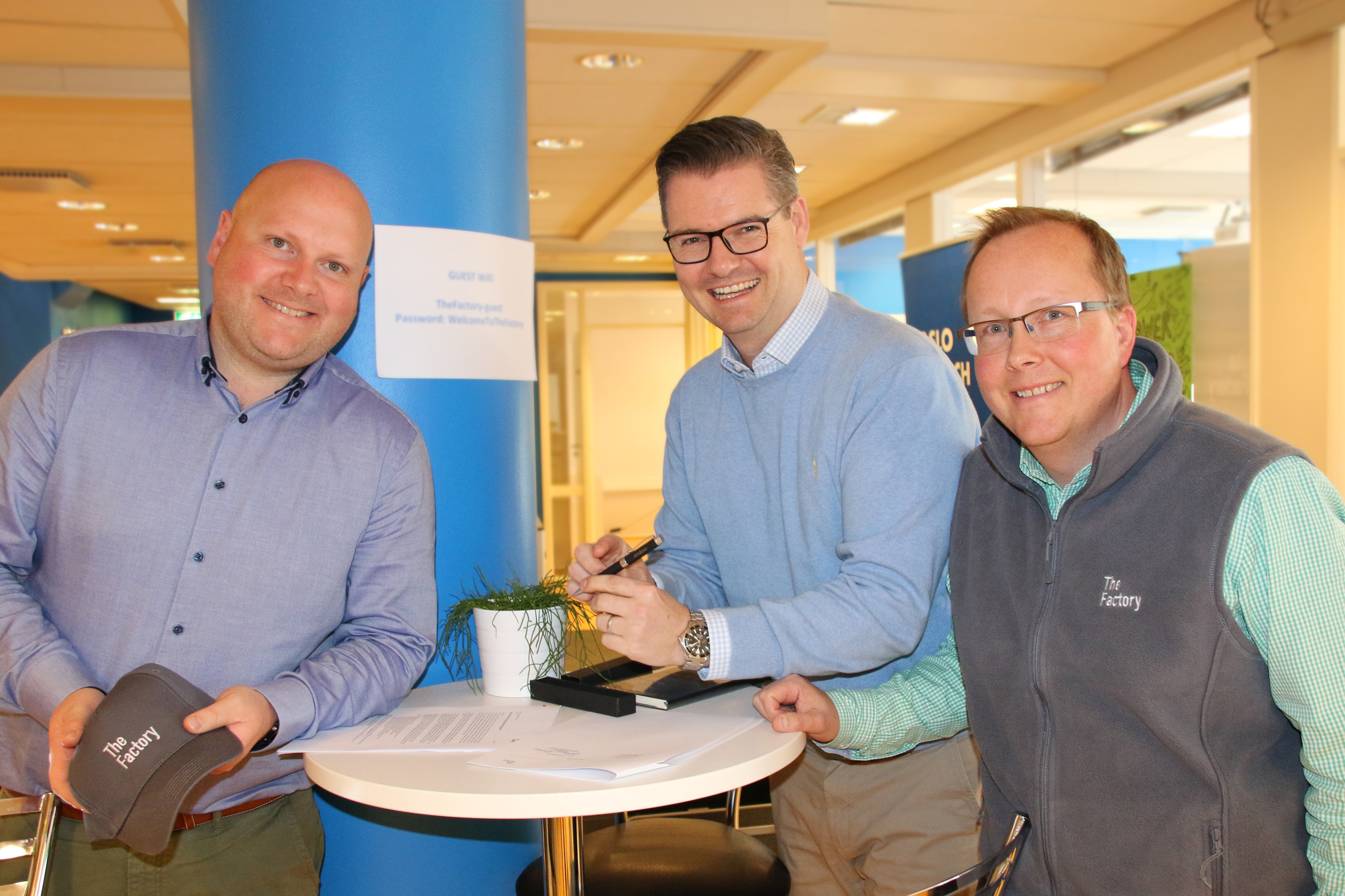 Ingar S. Bentsen, centre, with Andreas Komnæs, left, and Hans Christian Bjørne, right, at TheFactory in 2019.