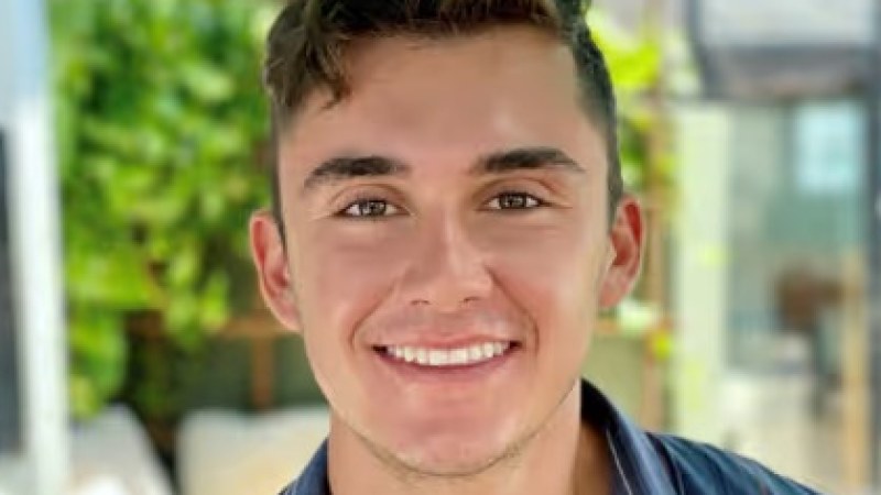 Isaac Eaves