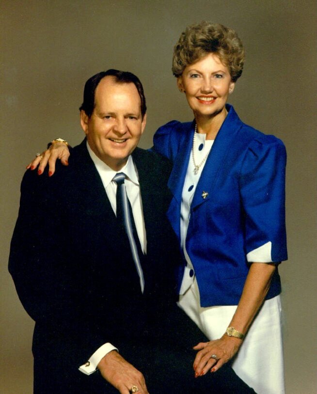 J.B. Hunt co-founders Johnnie Bryan Hunt and Johnelle Hunt