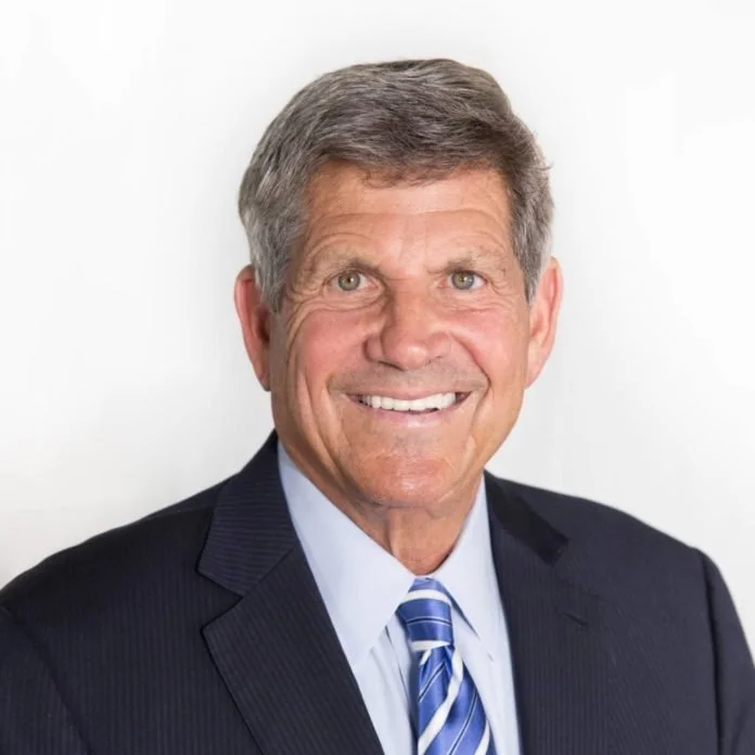 Jeff Smulyan and the fine line between genius and idiot