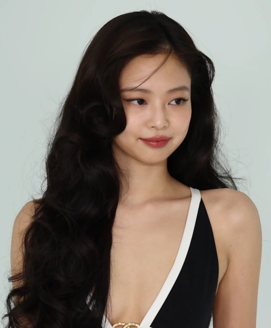 JENNIE