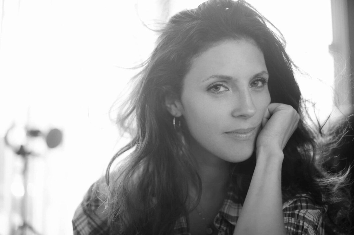 Black-and-white portrait of Jennifer Powell