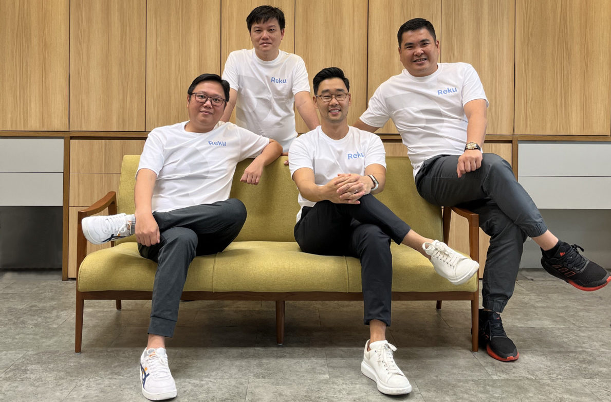 Reku leadership team in 2022, with Jesse Choi seated in the center