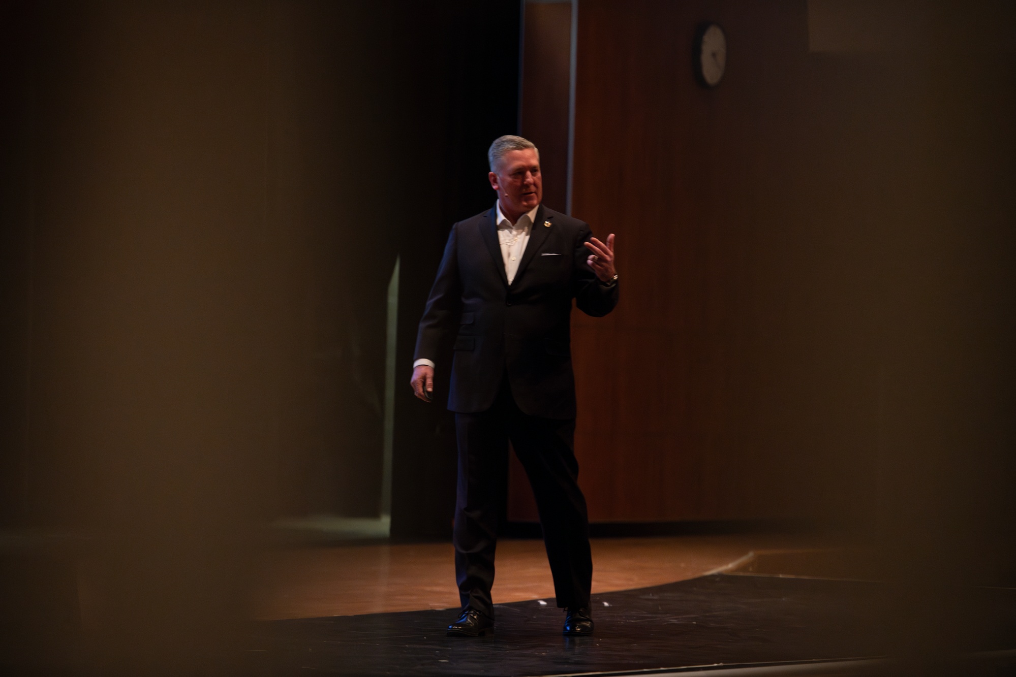 Joe Ross speaking onstage at the Wyoming National Guard Joint Leadership Conference